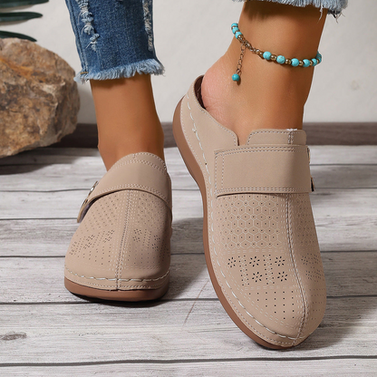 🏆 All-Day Comfort 👣 Leather Wedge Slip-Ons – Easy to Wear & Comfortable to Walk In ⏳ 𝐋𝐀𝐒𝐓 𝐃𝐀𝐘: 𝟖𝟎% 𝐎𝐅𝐅