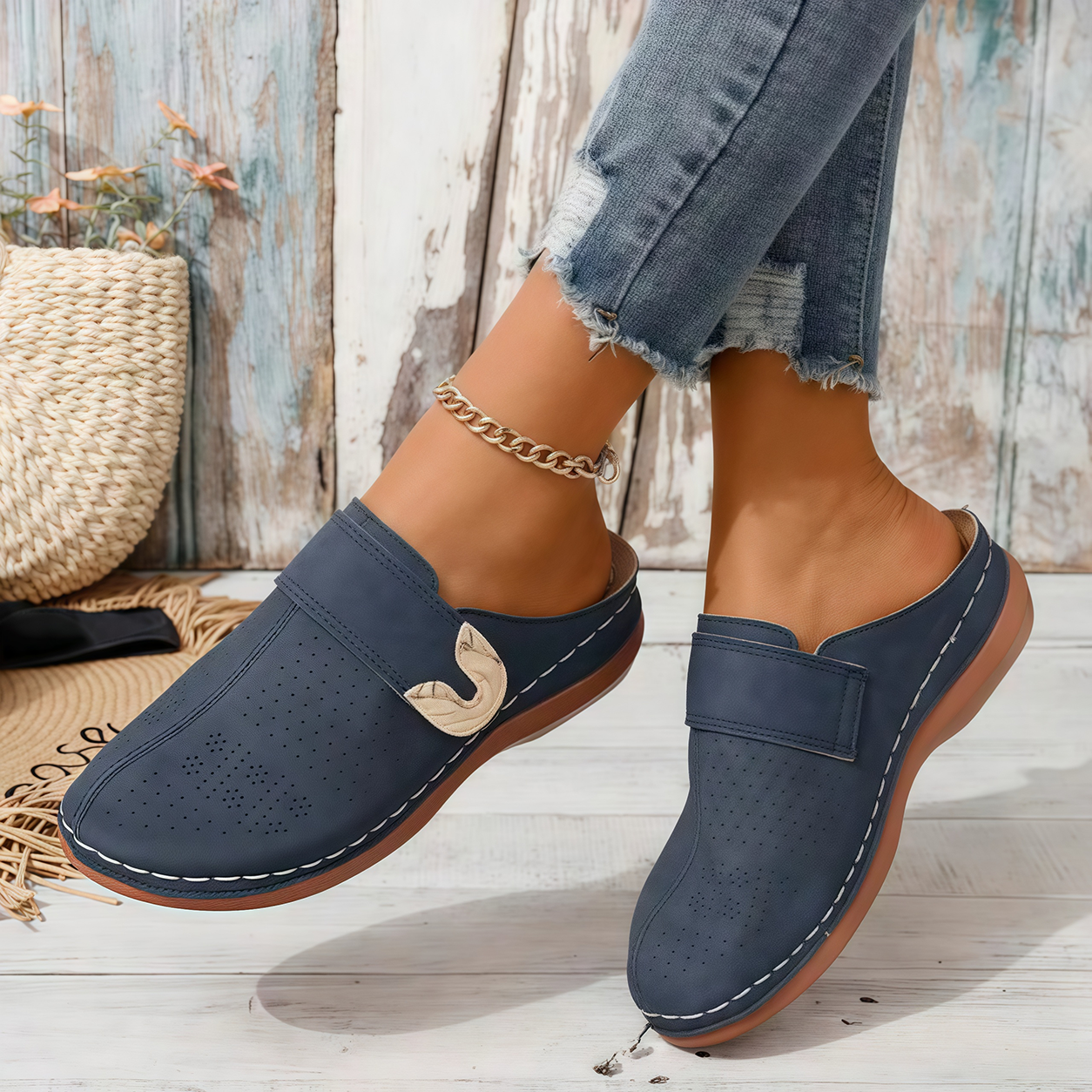 🏆 All-Day Comfort 👣 Leather Wedge Slip-Ons – Easy to Wear & Comfortable to Walk In ⏳ 𝐋𝐀𝐒𝐓 𝐃𝐀𝐘: 𝟖𝟎% 𝐎𝐅𝐅
