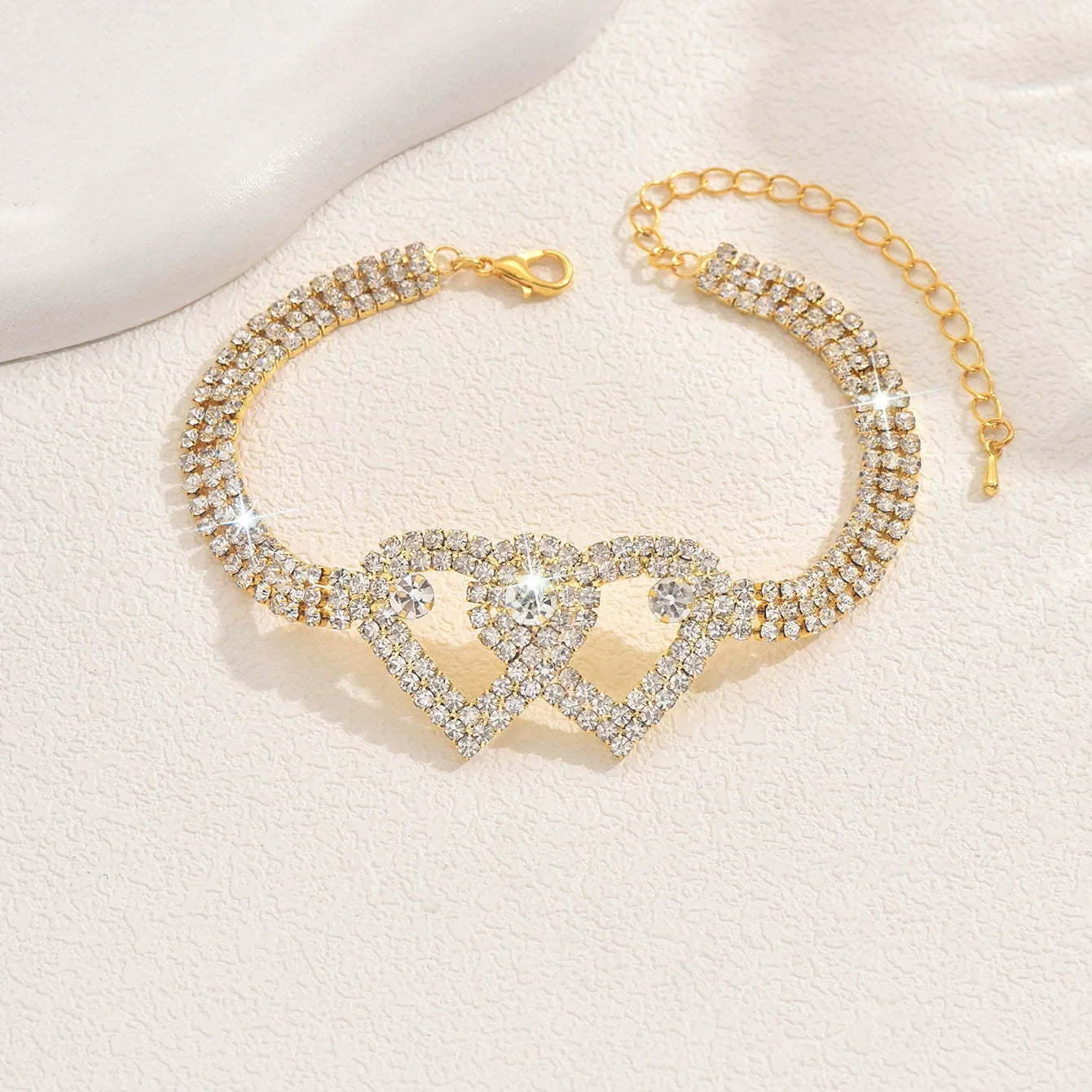 ✨𝐂𝐙𝐓𝐈𝐂𝐋𝐄® Diamond-Cut Heart Chain Anklet